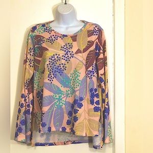 DG2 Vibrant Pastel Colored Floral Sweater. Tunic Length,Woman’s size Medium